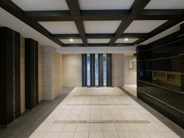 ＨＲフロントリーガル難波ＷＥＳＴのロビー