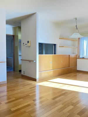 【居間・リビング】 | 江津２丁目戸建貸家