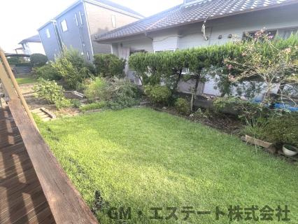 宮崎市大字赤江飛江田　中古住宅の庭