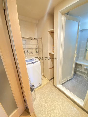 ロイヤルステージ東所沢Ⅱのその他|洗濯機置場