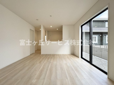 【キッチン】 | 島田市金谷東2丁目 9期 新築一戸建て 3号棟 | キッチン正面です