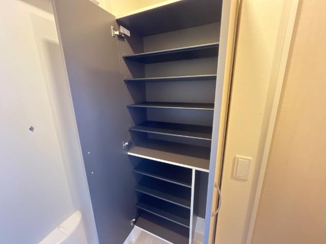 仮）取手市本郷４丁目新築アパートの収納|下駄箱（イメージ）