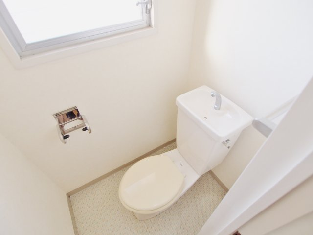 岸保ビルのトイレ