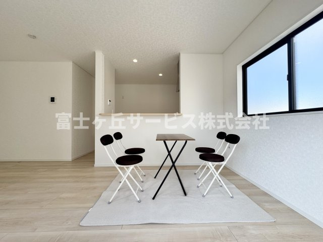 【キッチン】 | 島田市金谷東2丁目 9期 新築一戸建て 4号棟 | キッチン正面です