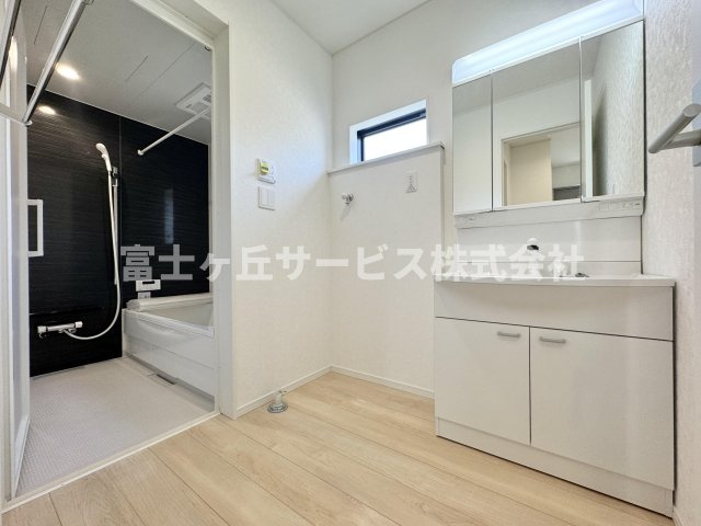 【脱衣所】 | 島田市金谷東2丁目 9期 新築一戸建て 4号棟 | 脱衣場です