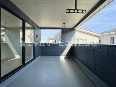 【バルコニー】 | 島田市金谷東2丁目 9期 新築一戸建て 4号棟 | 急な天候の変化にも心強いインナーバルコニー