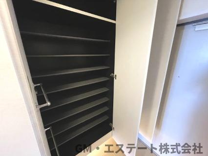 コアマンションルネス大橋の収納
