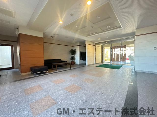 コアマンションルネス大橋のエントランス