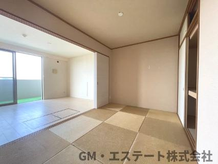 コアマンションルネス大橋の和室