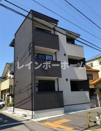 LAUREL宝町の外観