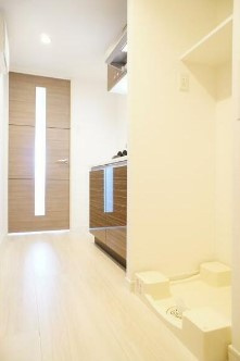 【設備】 | リージア中野新橋 | 室内洗濯機置き場。