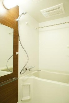 【浴室】 | リージア中野新橋 | 浴室乾燥機付きバス。