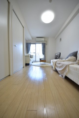 【居間・リビング】 | オーキッドレジデンス神戸三宮