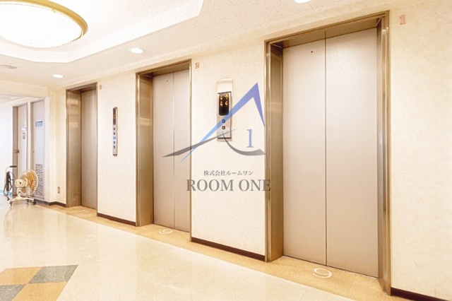 赤坂レジデンシャルホテルのその他共用部分|エレベーターです。