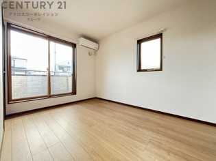 武庫之荘東2丁目戸建西棟の寝室