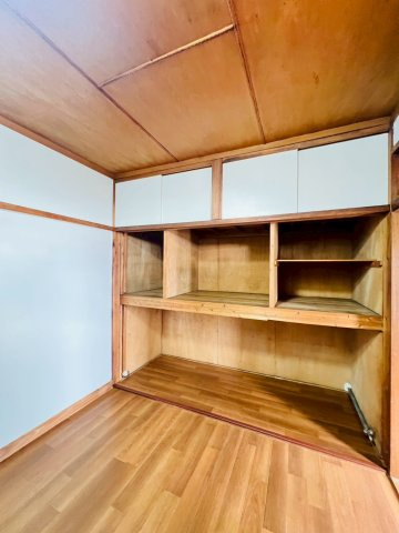 永楽町2丁目戸建の収納