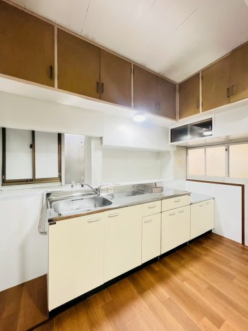 永楽町2丁目戸建のキッチン