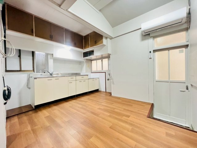 永楽町2丁目戸建の居間・リビング