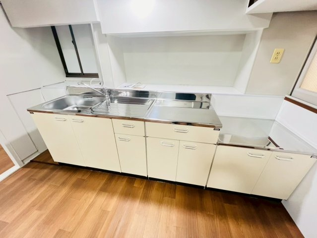 永楽町2丁目戸建のキッチン