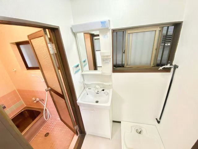 灘区千旦通3丁目貸家の浴室