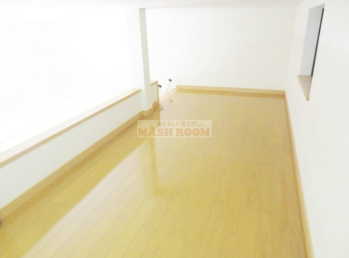 コンフォート高円寺の寝室