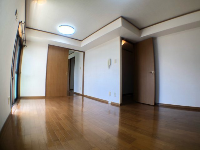 １１．５帖の明るいリビングです！