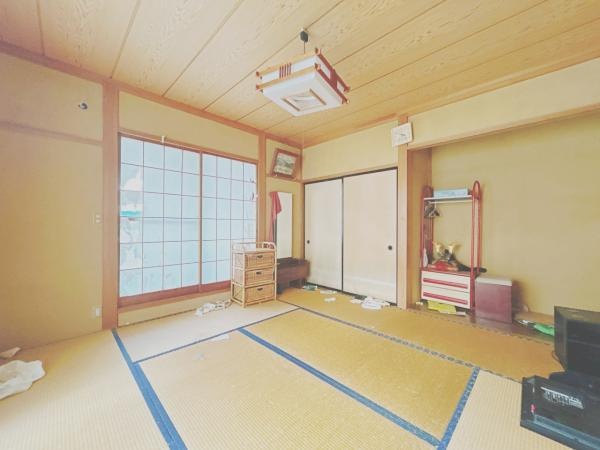 富士市入山瀬の中古一戸建|2階8帖和室 
