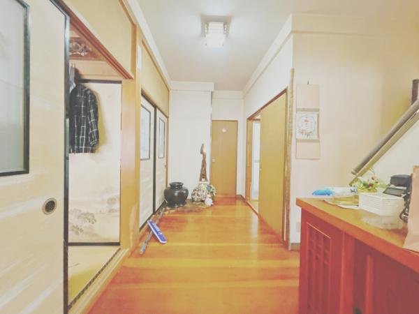 富士市入山瀬の中古一戸建|1階廊下 