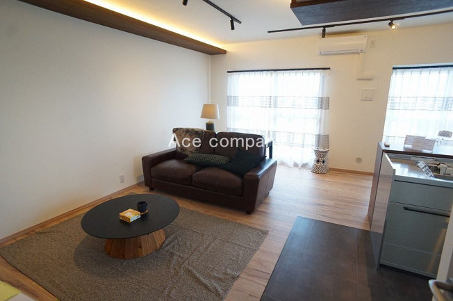 【居間・リビング】 | レジオン八尾 | 【LDKゆったり約19帖！】南面から採光が入る明るいリビング＆ダイニングです☆