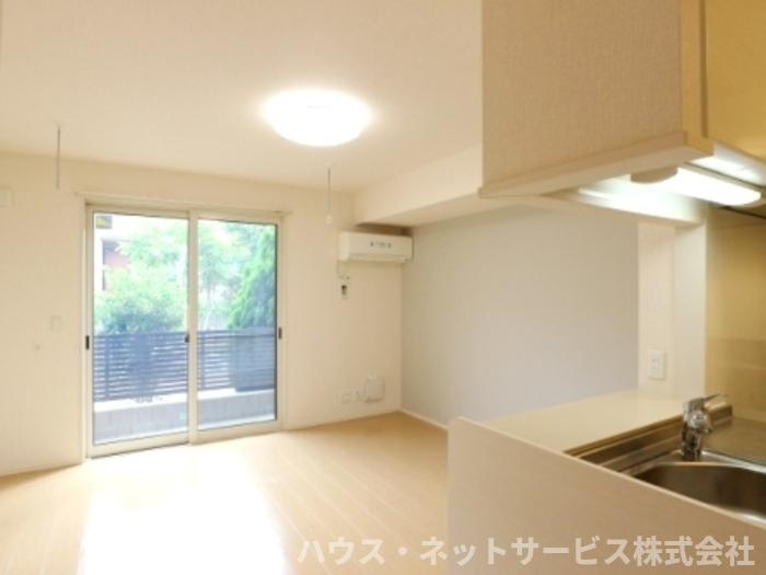 ボナール酒井根　Ⅰ号棟の居間・リビング