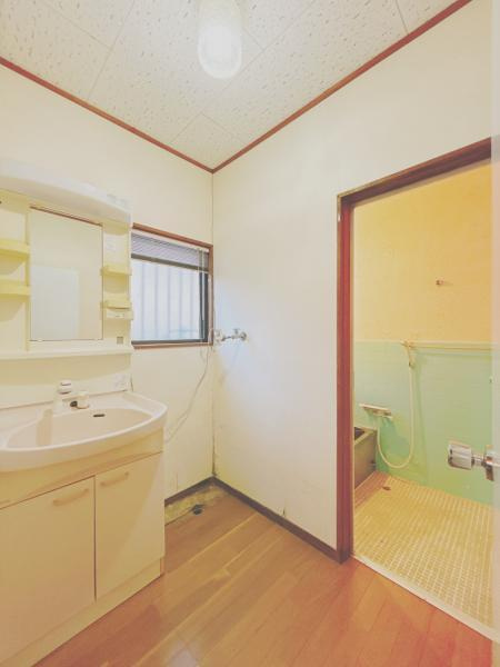 富士宮市山本の中古一戸建|洗面所 