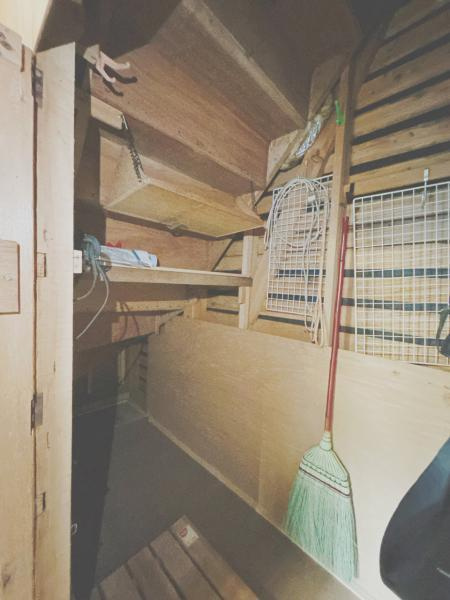 富士宮市山本の中古一戸建|1階廊下収納 