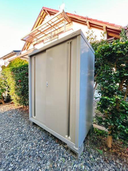 富士宮市山本の中古一戸建|駐車場横倉庫 