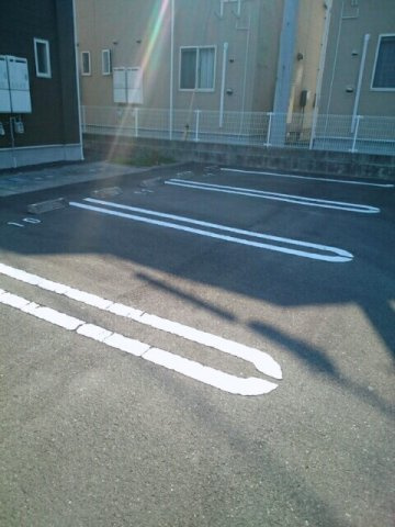 ＦＡＩＲＹ・ＳＭＩＬＥ　Ａの駐車場|駐車場完備です