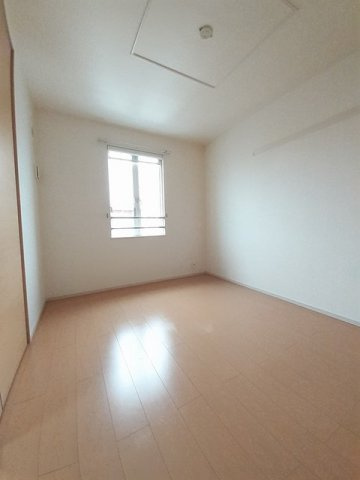 ＪａｄｅＨｏｕｓｅ　Ｂの内装|明るい室内です
