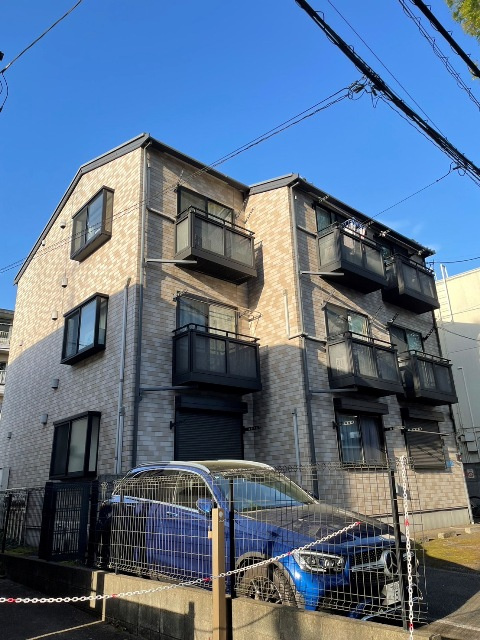 等々力コートの外観