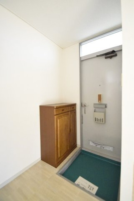 【玄関】 | サンセレクト | 中はこのようになっています