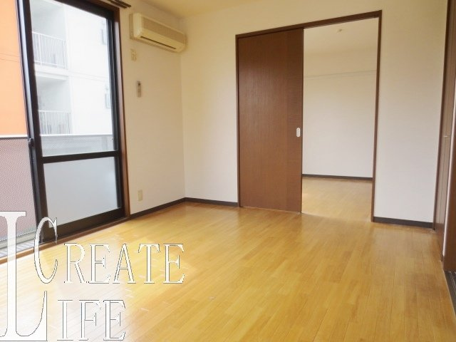 ソーニョ・ピッコロAの洋室