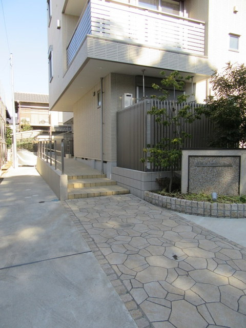 領家ヒルサイドコートのエントランス