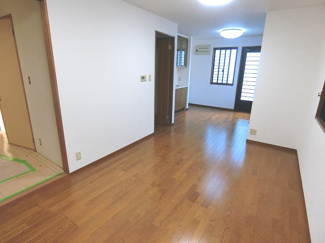 【居間・リビング】 | 若草町1丁目戸建