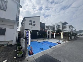 【外観】 | 南城市佐敷新開（限定1棟） | 1号棟　並列駐車4台可♪テラス付きのお庭有り♪