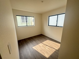 【洋室】 | 南城市佐敷新開（限定1棟） | 1号棟　洋室5.25帖＋CL付き♪