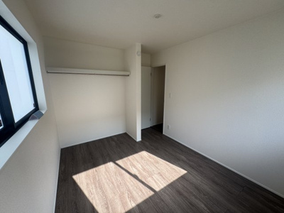 【洋室】 | 南城市佐敷新開（限定1棟） | 1号棟　洋室5.25帖＋CL付き♪