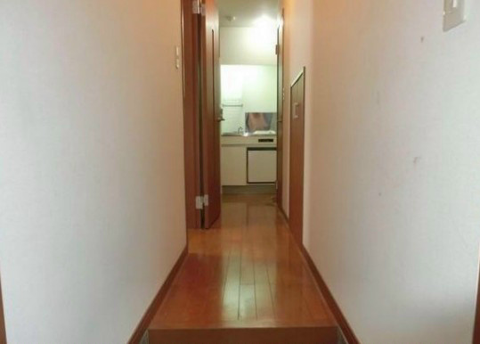 中野区上高田１丁目のアパートの玄関