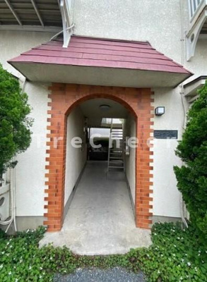 【エントランス】 | エトランゼ