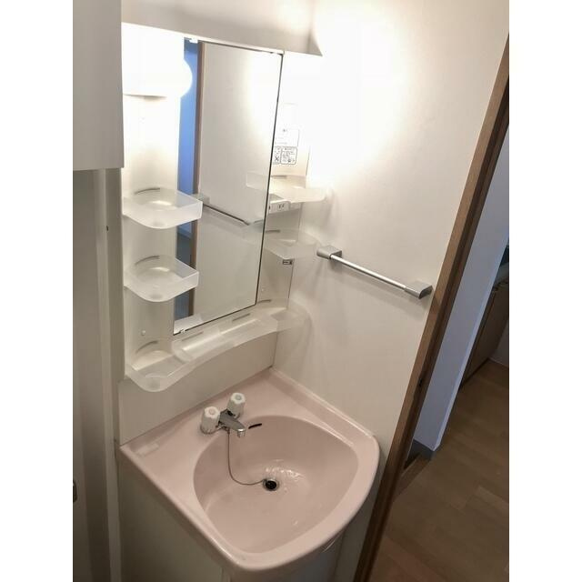 サウンドおしあげの独立洗面台