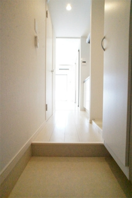 リブリ・ELPIS KOTOBUKIの玄関