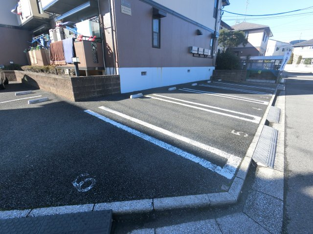 【駐車場】