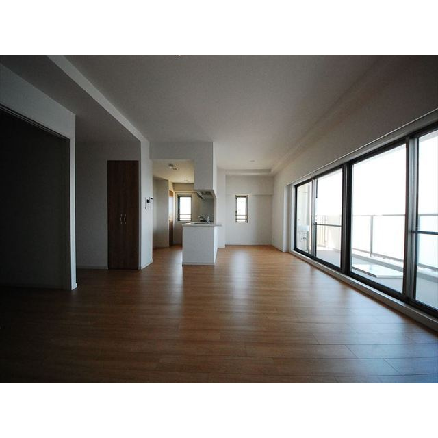 なんばセントラルプラザリバーガーデンC棟の居間・リビング