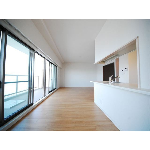 なんばセントラルプラザリバーガーデンC棟の居間・リビング